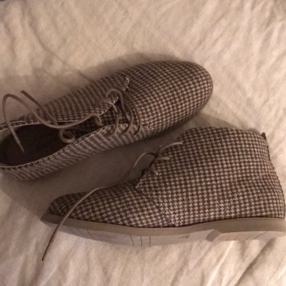 Bass Patterned Booties